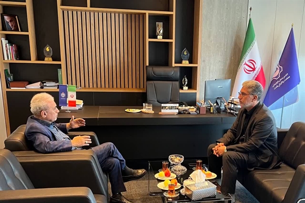 دیدار رئیس کمیسیون مشترک صنایع و انرژی مجلس با دبیرکل انجمن صنفی کارفرمایی صنعت پالایش نفت