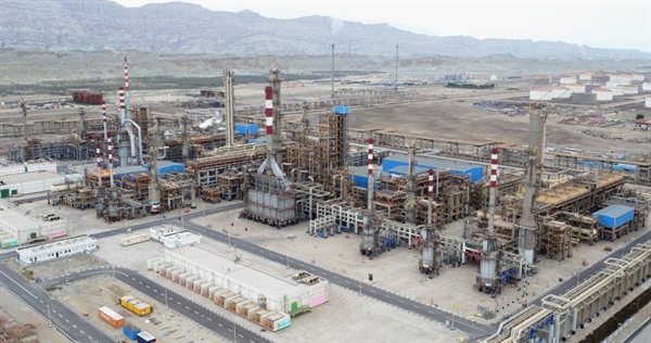 پروژه افزایش ظرفیت بنزین و بهبود کیفیت بنزین و نفت گاز پالایشگاه نفت بندرعباس  در آستانه افتتاح و بهره برداری